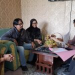 IMG-20260622-WA0036 Eks-karyawan Lampung Post saat melaporkan ke Disnaker Lampung didampingi LBH Bandar Lampung dan SPM Lampung. / Dok. Redaksi