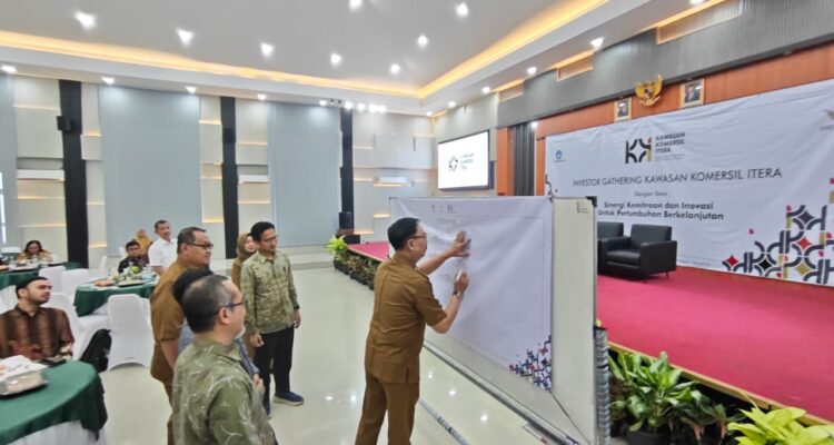 IMG-20260714-WA0021 Kepala DPMPTSP Lampung Samsurijal tandatangani dukungan Kawasan Komersial Itera (KKI).
